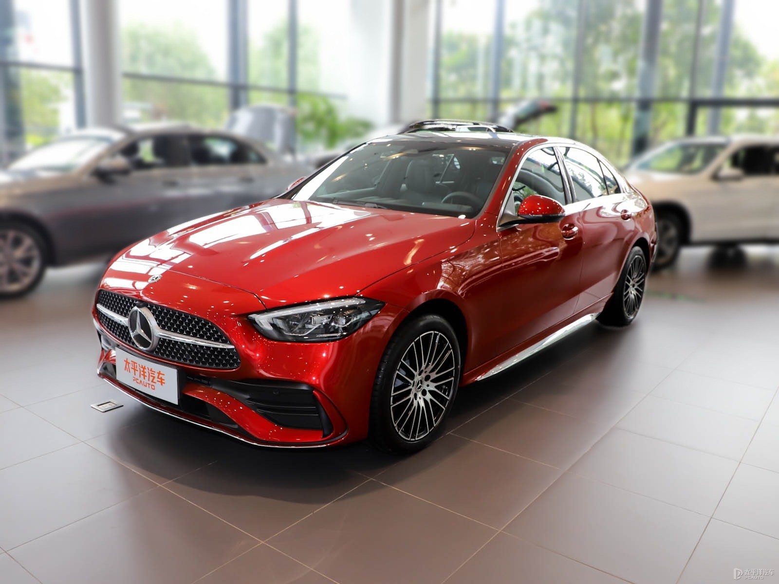 2022款奔馳C 260 L 運(yùn)動(dòng)版外觀 精湛五金細(xì)節(jié)鑄就豪華風(fēng)范